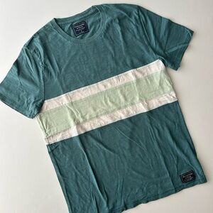 Abercrombie & Fitch Men’s Green and White Striped T-shirt
